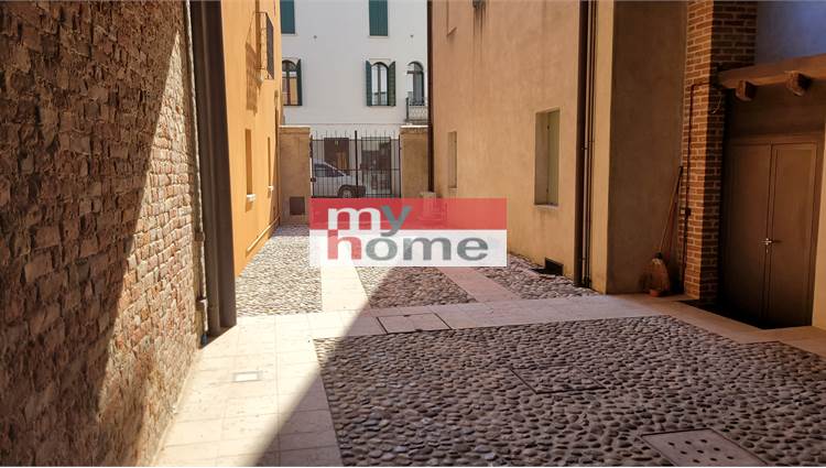 cortile esterno